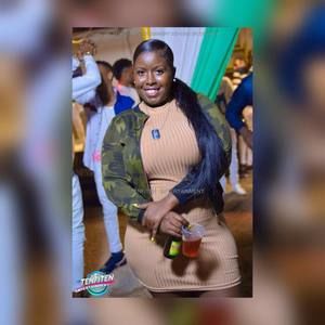 Meet your Posher, Danesha